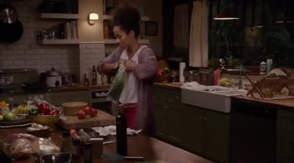 The.Fosters.2013.S01E02.360P.RUS.DVO.RG.Paravozik.mp4