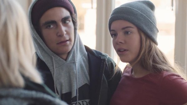 Skam.S01E05.720P.DVO.GoldTeam.mp4