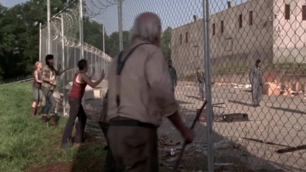 The.Walking.Dead.S03E01.720p.WEB.rus.LostFilm.mp4