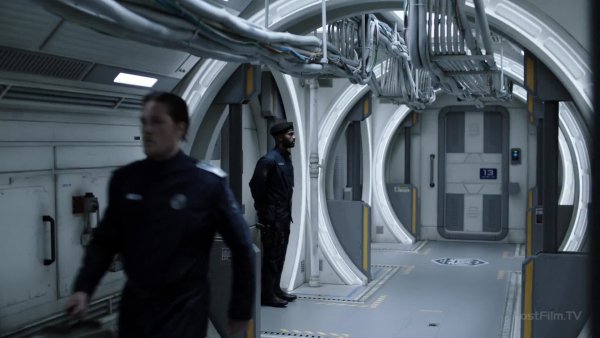 The.Expanse.S03E05.1080p.rus.LostFilm.mp4