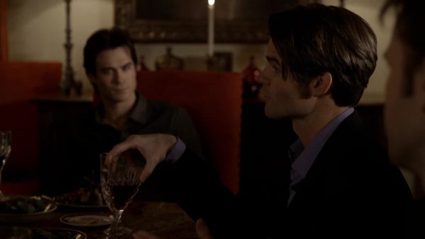 The.Vampire.Diaries.S02E15.The.Dinner.Party.1080p..mp4