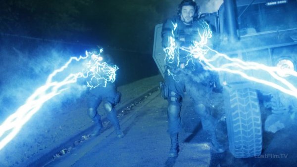 Black.Lightning.S03E11.720p.rus.LostFilm.mp4