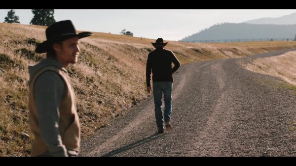 Yellowstone.S01E05.720p.WEB.rus.LostFilm.mp4