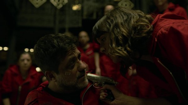 La.Casa.de.Papel.S04E08.1080p.RUS.DUB.mp4